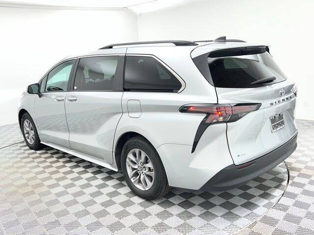 2025 Toyota Sienna