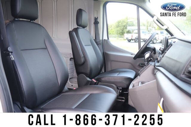 2025 Ford Transit 250