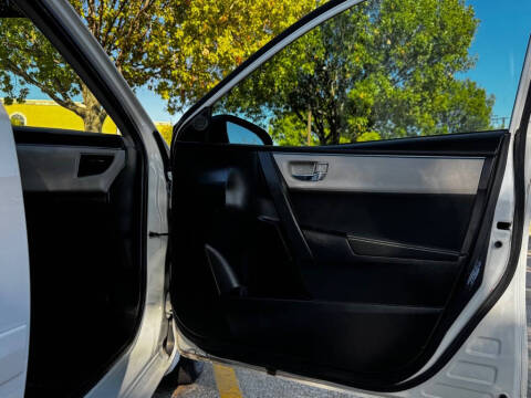 2016 Toyota Corolla LE Plus