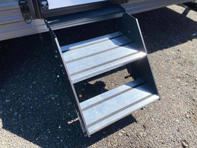 2024 Prime Time RV Avenger