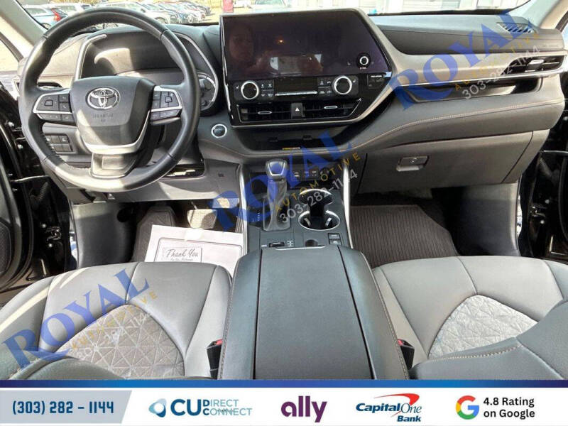 2023 Toyota Highlander Hybrid Bronze Edition