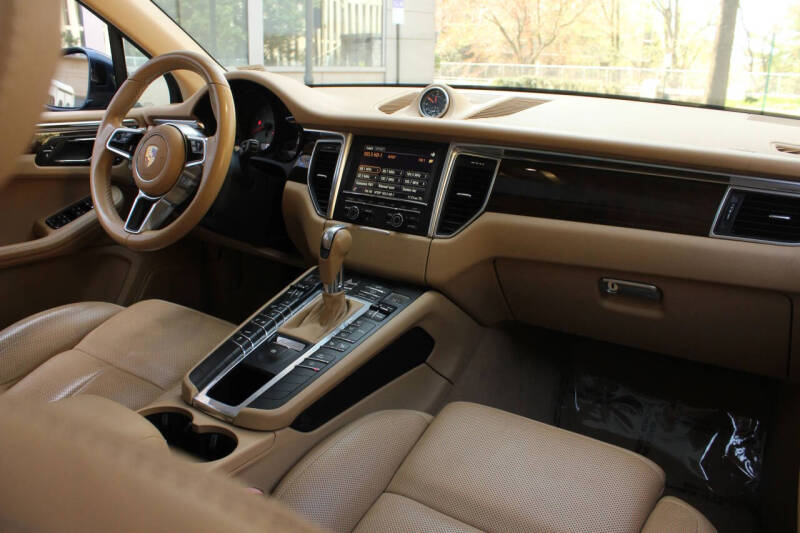 2016 Porsche Macan S