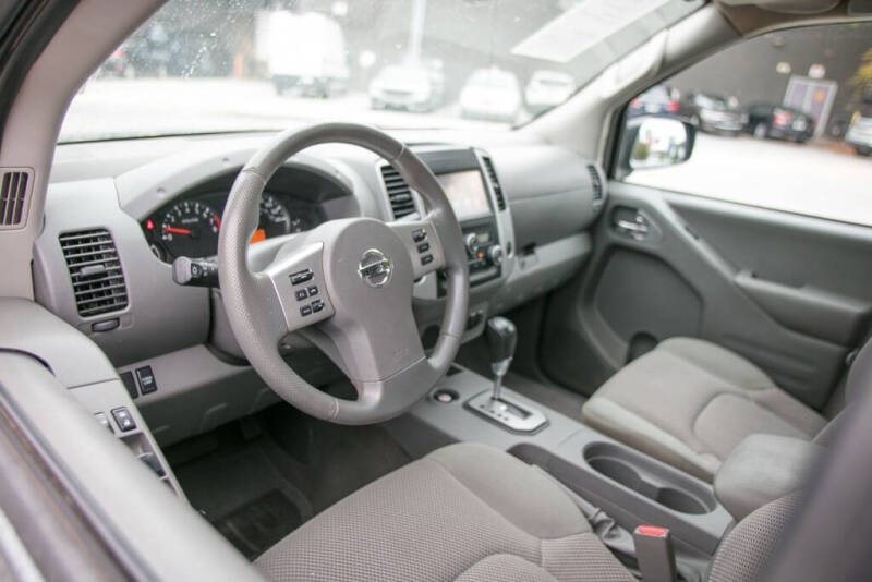 2021 Nissan Frontier SV