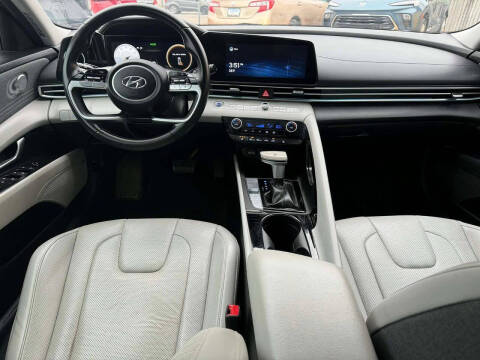 2021 Hyundai Elantra Limited