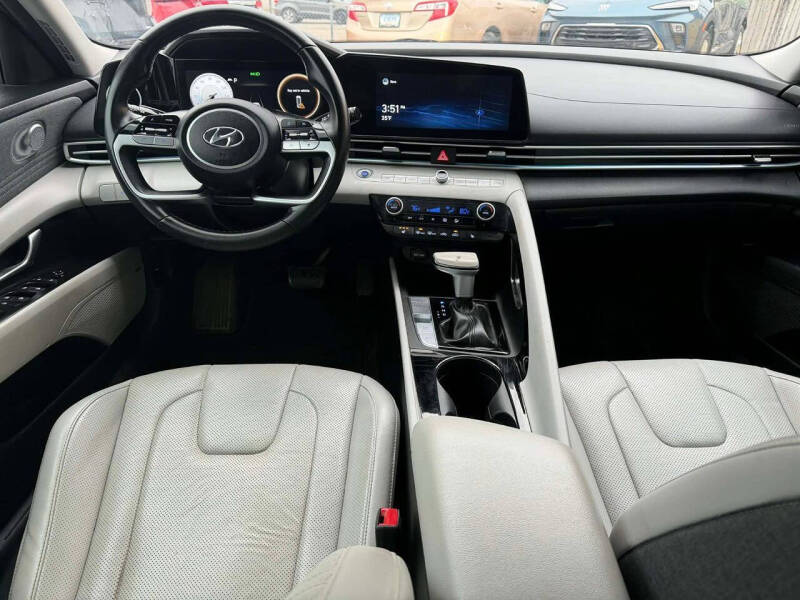 2021 Hyundai Elantra Limited