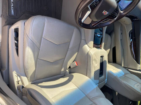 2015 Cadillac Escalade Luxury