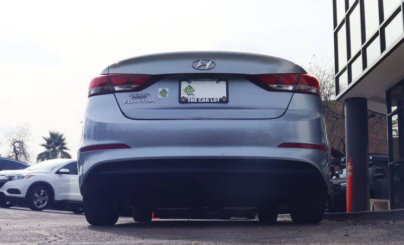 2017 Hyundai Elantra