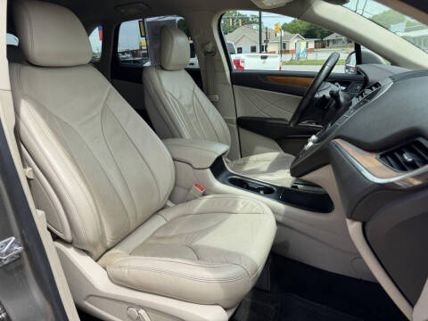 2017 Lincoln MKC Select