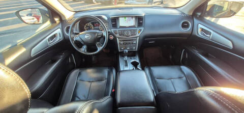 2020 Nissan Pathfinder SL