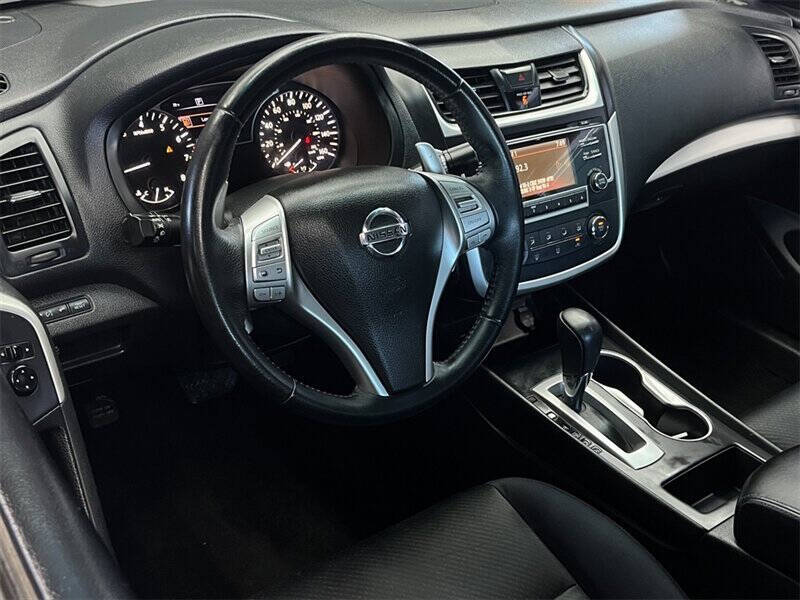 2016 Nissan Altima 2.5 SR