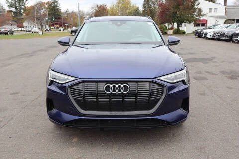 2021 Audi e-tron quattro Premium