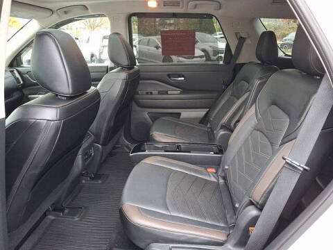 2024 Nissan Pathfinder Platinum