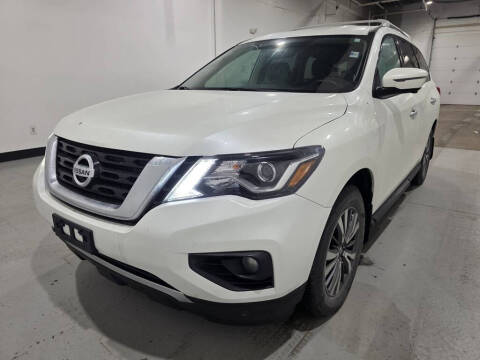 2017 Nissan Pathfinder SL