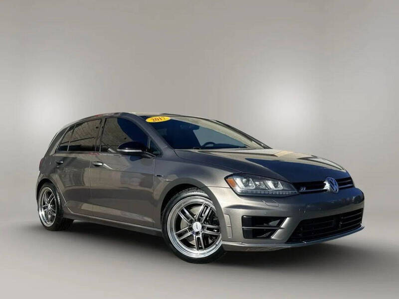 2017 Volkswagen Golf R 4Motion