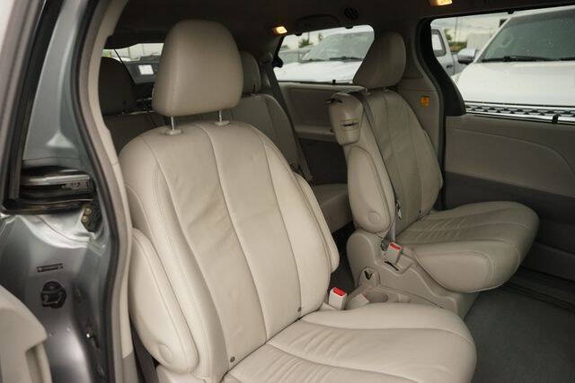 2013 Toyota Sienna