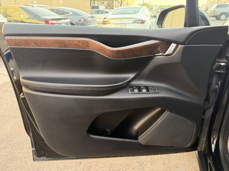 2020 Tesla Model X Long Range Plus