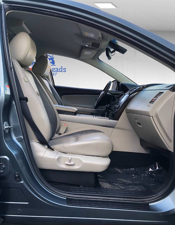 2011 Mazda CX-9 Grand Touring photo 35