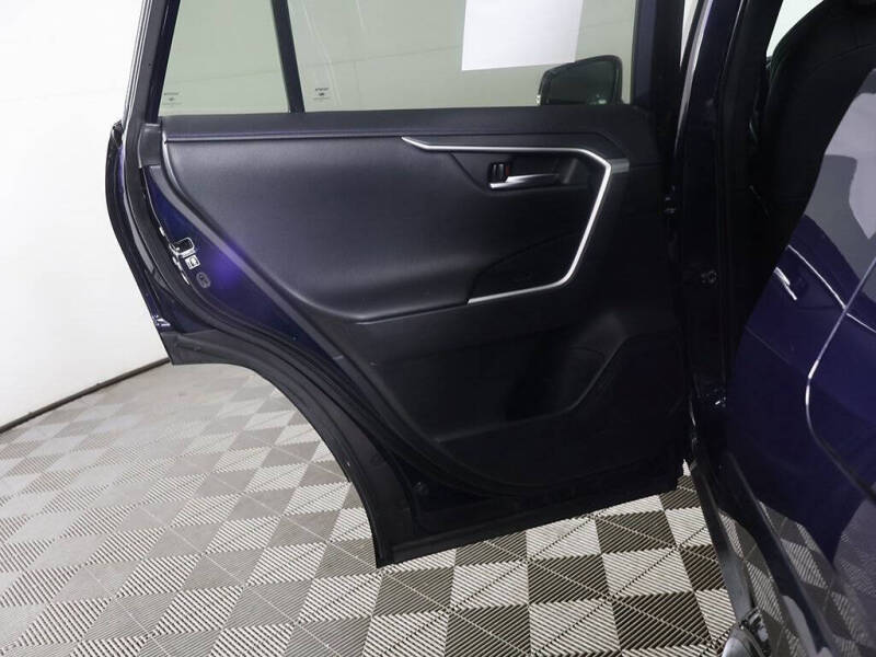 2019 Toyota RAV4 Hybrid XSE