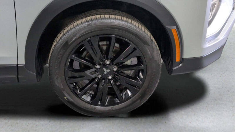 2024 Mitsubishi Eclipse Cross LE