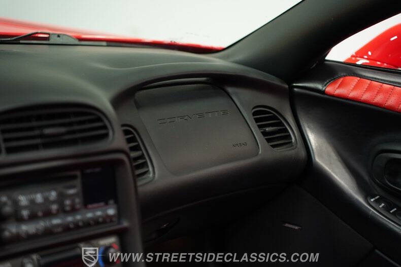 2004 Chevrolet Corvette