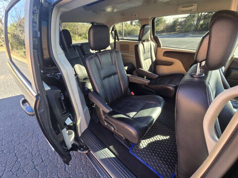 2015 Chrysler Town and Country Touring