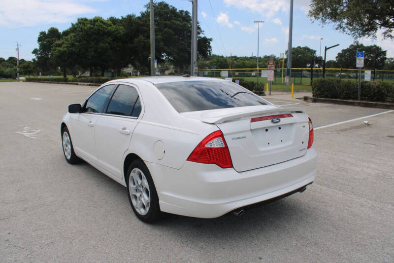 2011 Ford Fusion SE