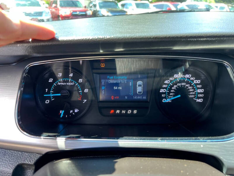 2018 Ford Taurus SEL