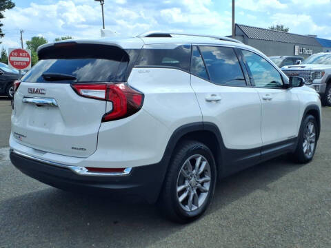2022 GMC Terrain SLT