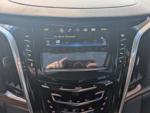2019 Cadillac Escalade Luxury