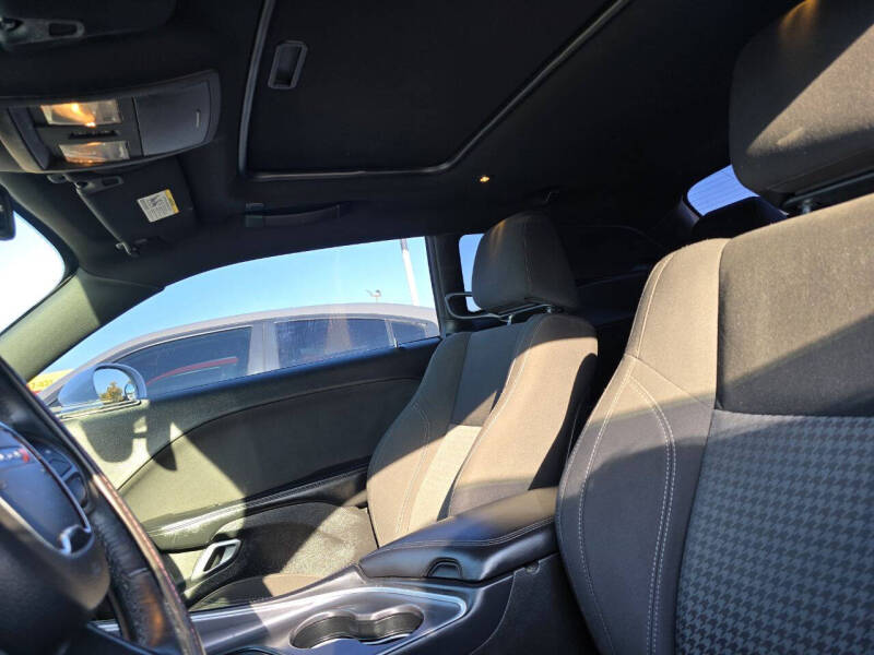 2019 Dodge Challenger SXT