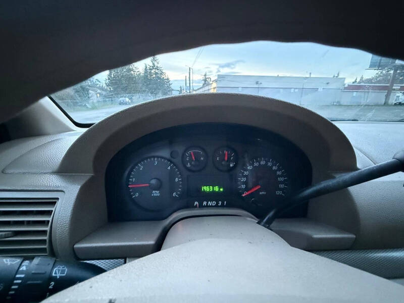 2005 Ford Freestar SES