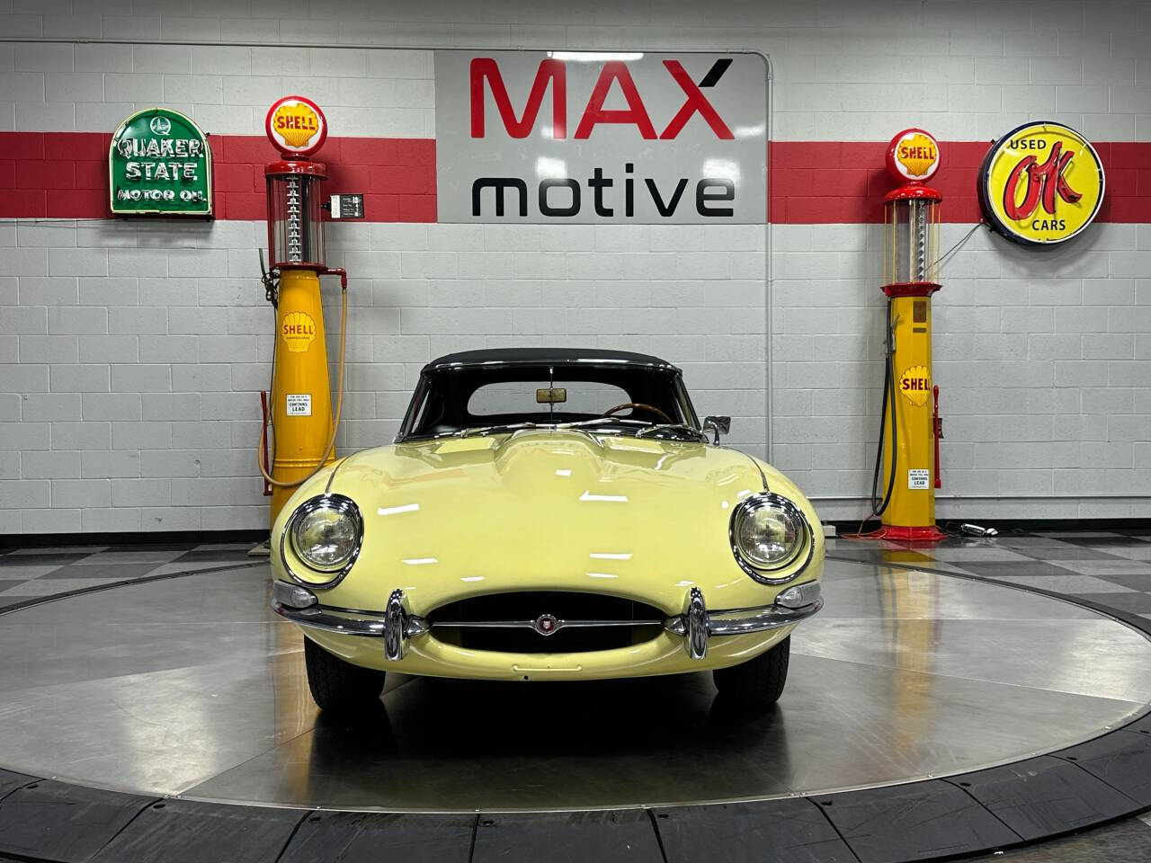 1968 Jaguar E-Type 128