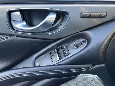 2017 Infiniti Q60 3.0T Premium