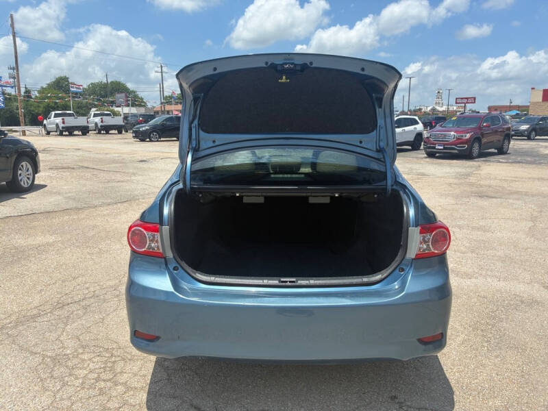 2013 Toyota Corolla LE