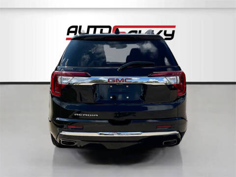 2022 GMC Acadia Denali