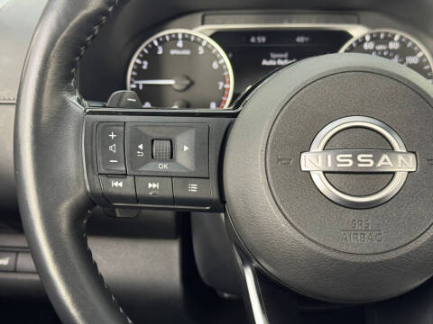 2022 Nissan Pathfinder SL