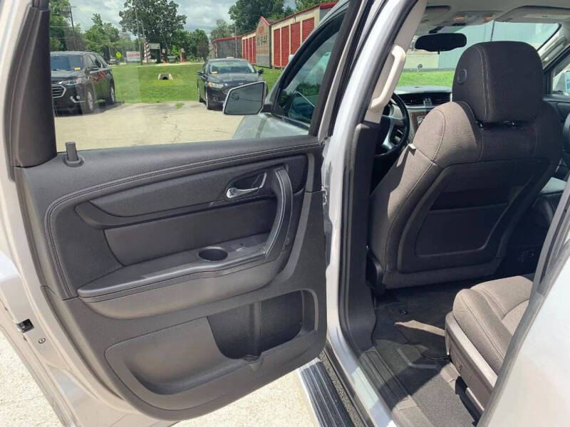 2017 Chevrolet Traverse LT