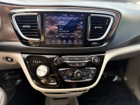 2018 Chrysler Pacifica Touring L Plus