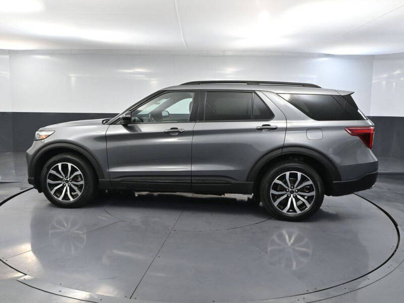 2022 Ford Explorer ST-Line