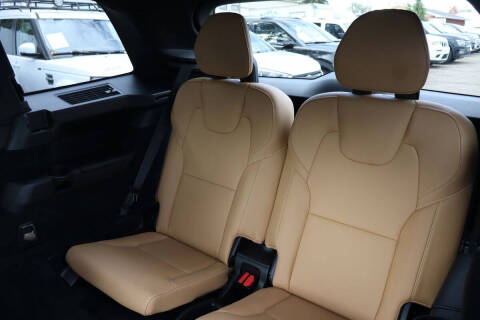 2018 Volvo XC90 T6 Momentum