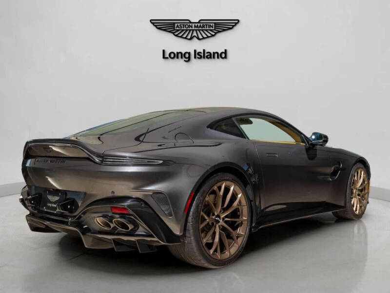 2025 Aston Martin Vantage