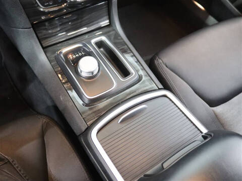 2022 Chrysler 300 Touring