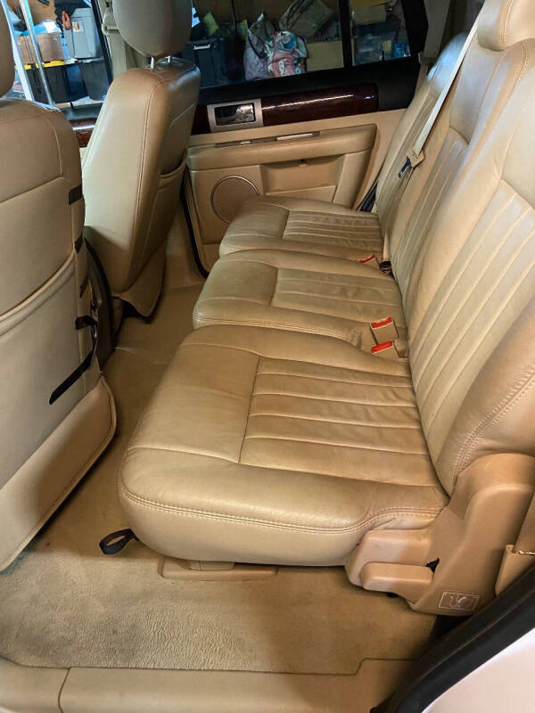 2005 Lincoln Navigator Luxury