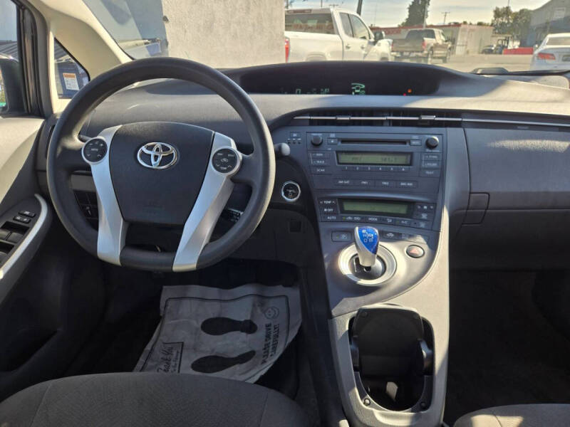 2010 Toyota Prius II