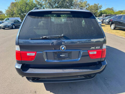 2005 BMW X5 4.4i