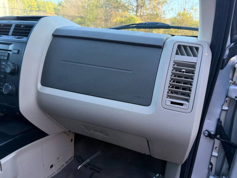 2011 Ford Escape XLS