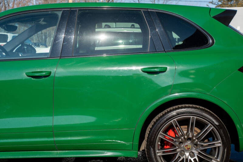 2016 Porsche Cayenne GTS