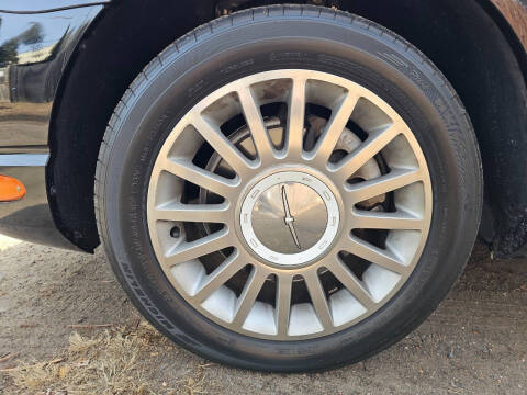 2005 Ford Thunderbird Deluxe