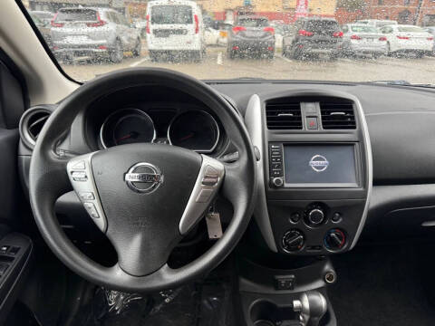 2019 Nissan Versa