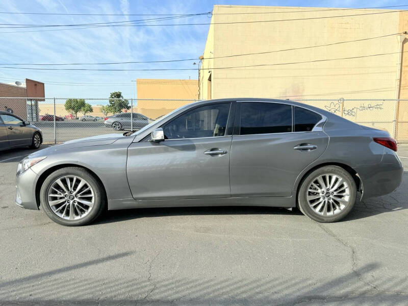 2019 INFINITI Q50 LUXE photo 9